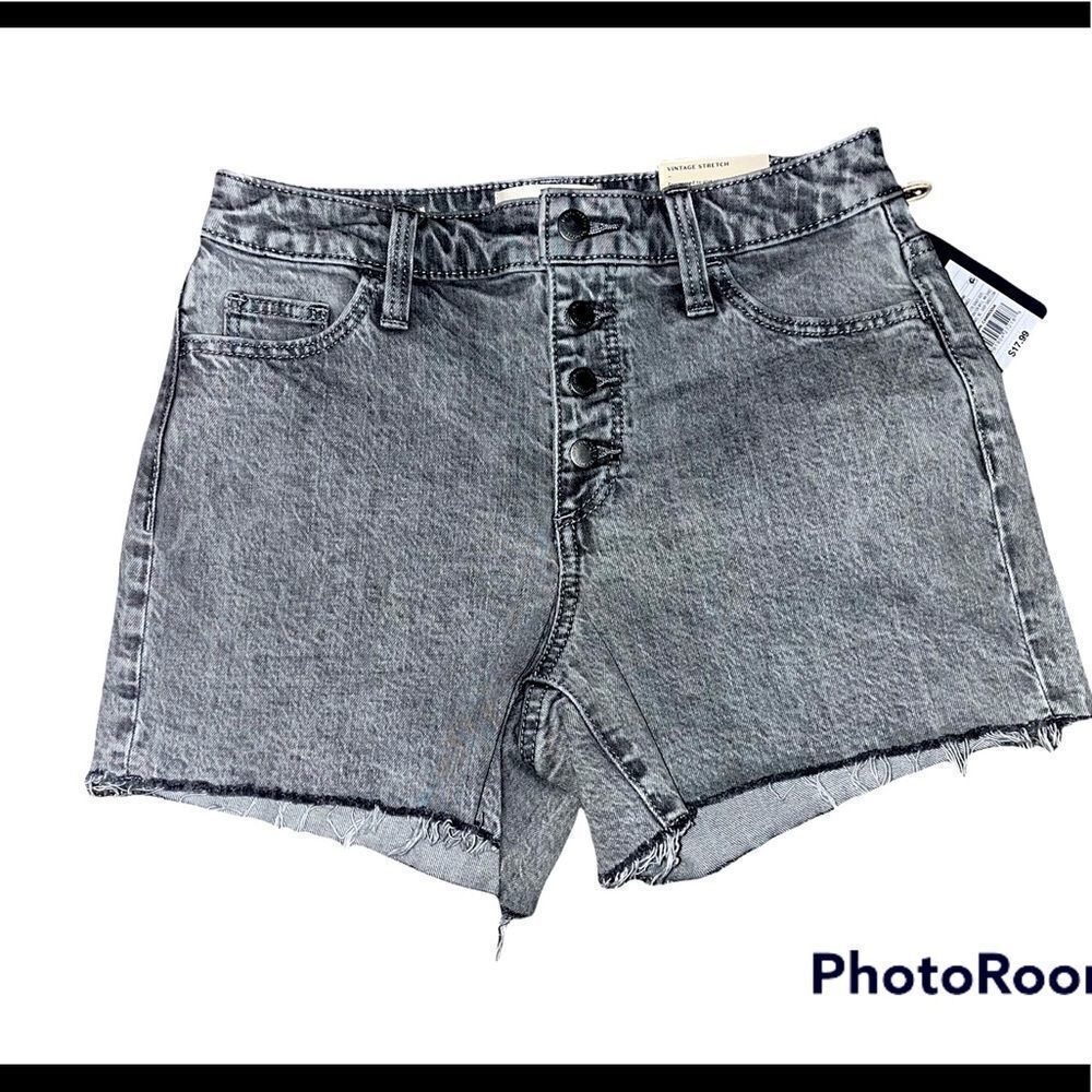 UNIVERSAL Thread Jean shorts NEW WITH TAGS